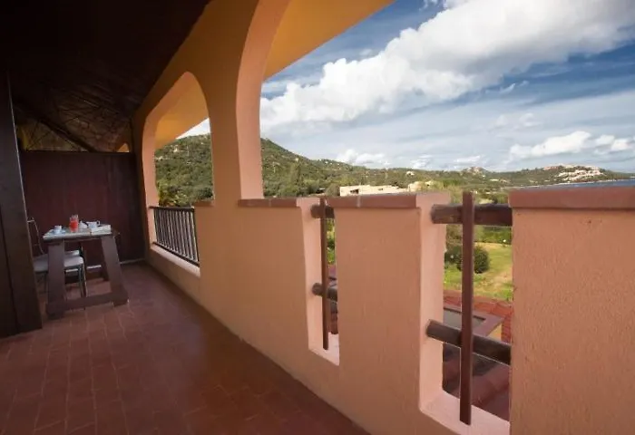 Sardegna Ginepro Апартаменти *