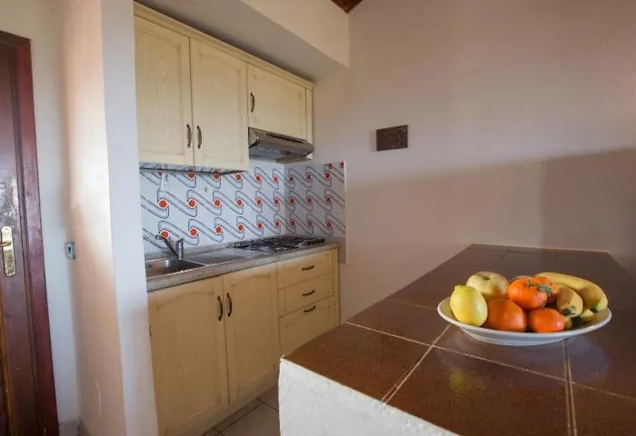 Sardegna Ginepro Апартаменти *